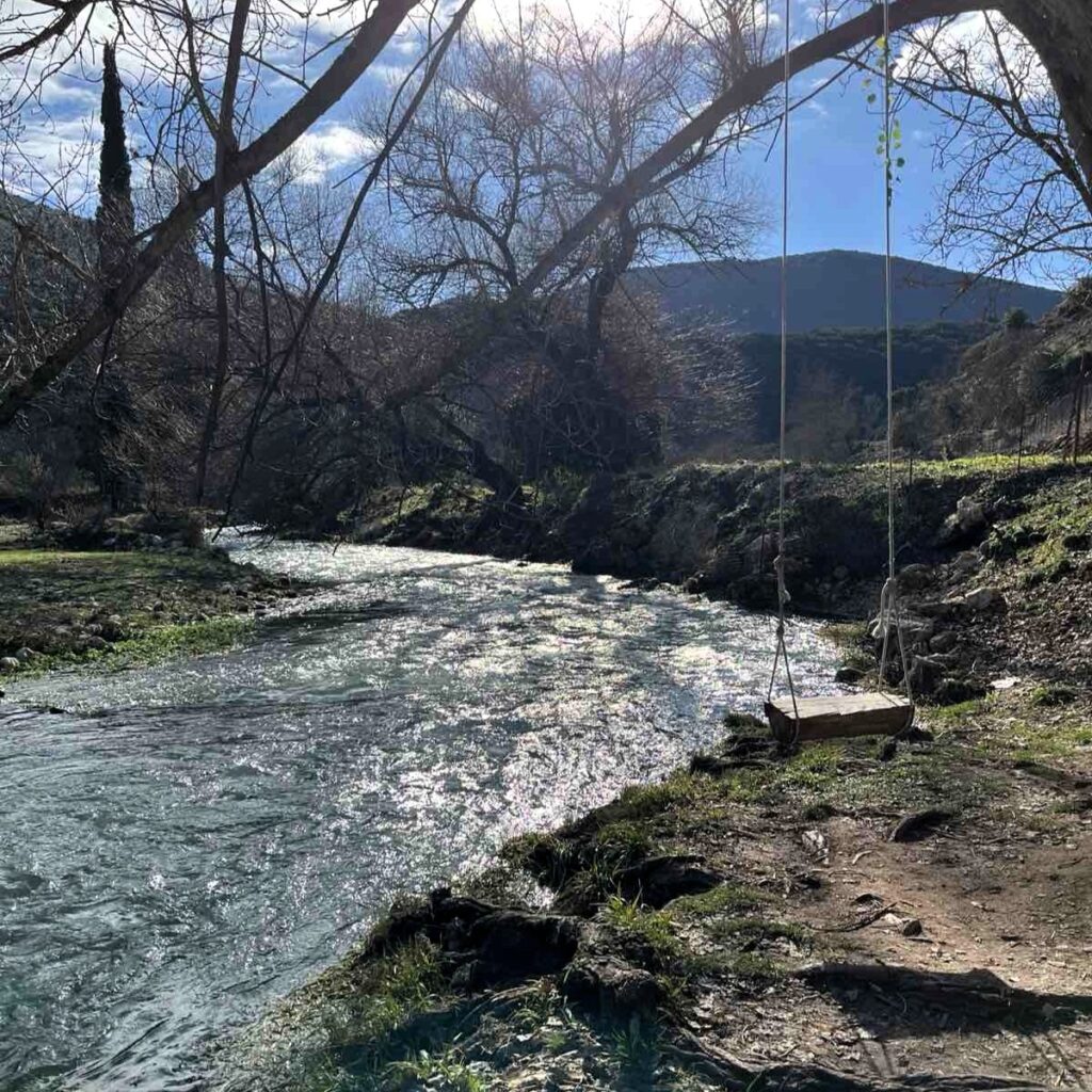 Ladwnas_epic tours_1